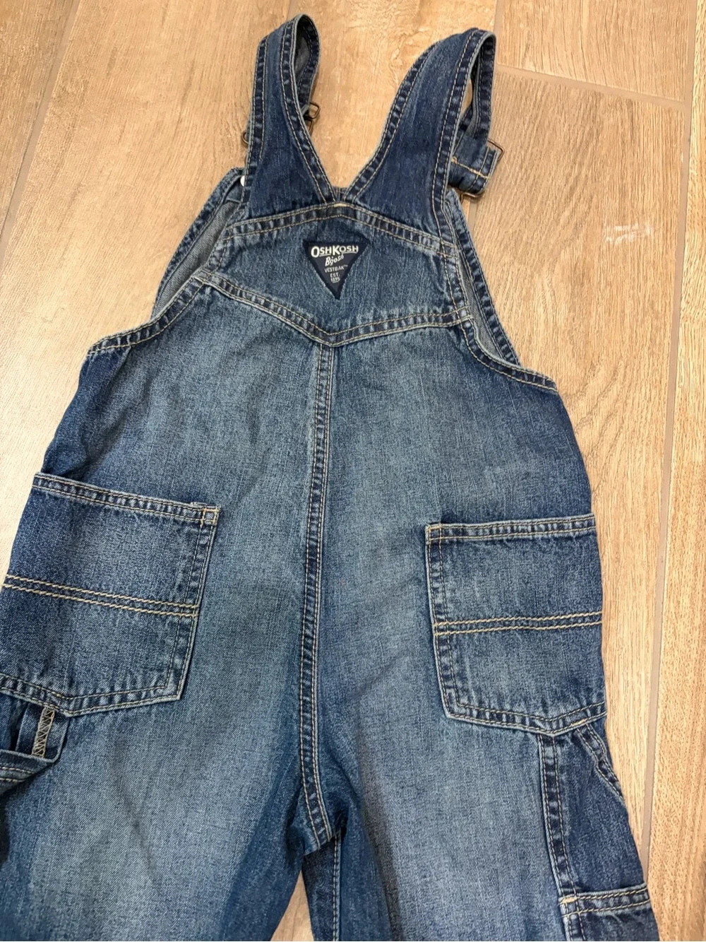 OshKosh B'Gosh kids' overalls featuring adjustable metal-buckle straps size 5T